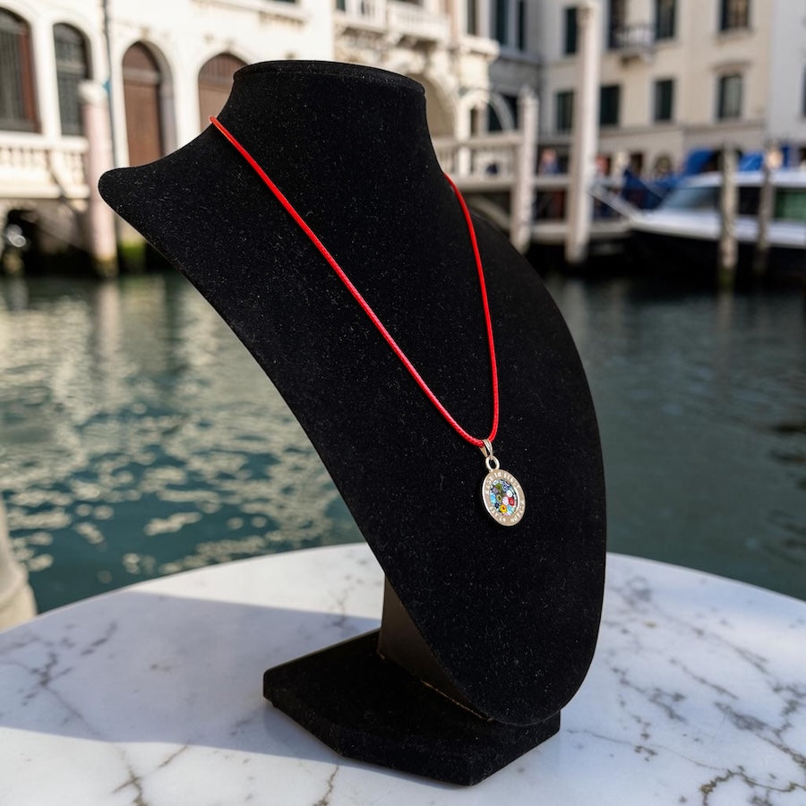 Roter Schmuck